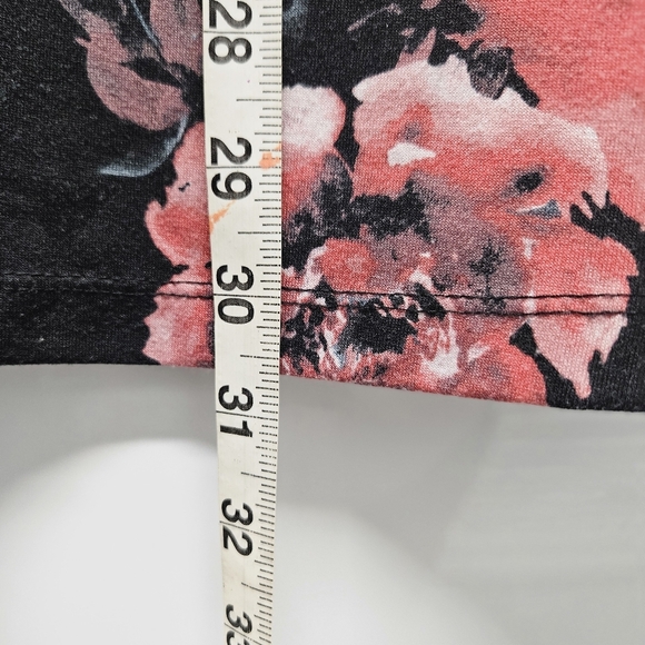 0014 LuLaRoe Rose Floral Top Tee Black Pink Comfort Stretch Plus Size 3X - Picture 10 of 10